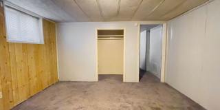 PRELEASING for AUGUST! Close to Campus Gallery 22