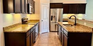 Gorgeous 4/2/2 in Bella Mia Estates! Lubbock-Cooper ISD! Gallery 11