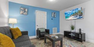 727 Hampton Road Gallery 6