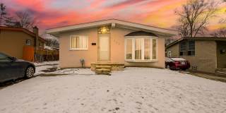 AVAILABLE NOW! Spacious 3-Bedroom Home with Functional Layout in Pontiac Gallery 1