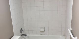 Bristol Square Apartments Gallery 122