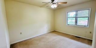 3 Bedroom 2.5 Bath Townhouse Gallery 19