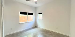 Awesome East Austin Flat Gallery 10