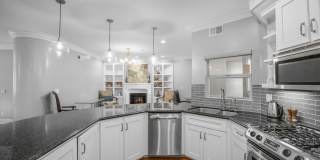 850 N Croft Ave unit: 203 Gallery 15