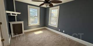 86 School St Gallery 25