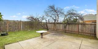 Fairfield, Remodeled 4 Bedroom Home on Quiet Court with Flexible Layout Gallery 29