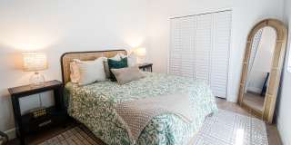 207 W Giddens Ave Gallery 14