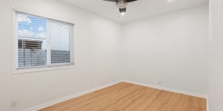 806 Navy St Gallery 14