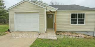 208 White Oak Dr NE Gallery 1