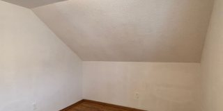 3 BR/1 BA Single-Family Home in St. Paul! Gallery 24