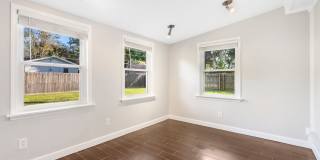 3 Bedroom | 2.5 Bathroom | 2 Car Garage | Springfield MO | Fenced Back Yard | 2 Living Areas | Quiet Neighborhood! Gallery 13