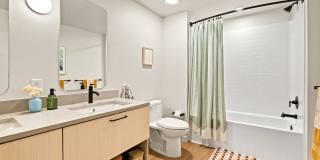 Avenue 34 Gallery 21