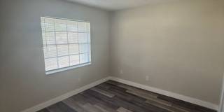 2 Bedroom/1 Bathroom Apartment Gallery 17
