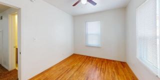 216 Hill Street Gallery 12