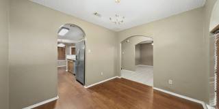 2411 Dennis St Gallery 11