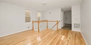 437 Elm St Gallery 12