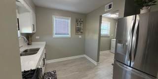 6104 S Nashville Avenue Gallery 3