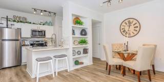 Woodland Point Gallery 19