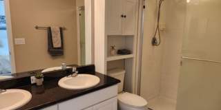Beautiful 3 Bedroom Townhouse with AMENITIES GALORE- 18 MINS FROM DOWNTOWN TAMPA Gallery 21