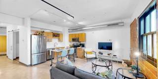 700 Central Gallery 3