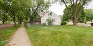 3BR Home on Large Corner Lot – NW Rochester Gallery 22