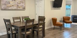 406 E 6th St - 4 Bed/4 Bath - Fully Furnished - Located Right By Kirkwood! Gallery 27