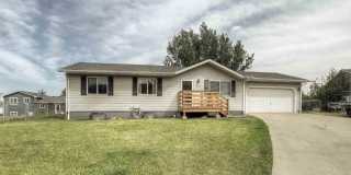 Peaceful cul‑de‑sac living! Beautiful 4 bedroom-2 bathroom home for rent! Gallery 20