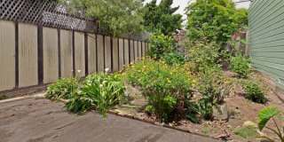 Beautiful rehabbed Mid-Century single family home Gallery 17