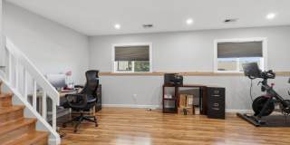 3 bed 2 1/2 bath Tri-level near Downtown Castle Rock! Gallery 17