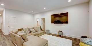 1268 Hayes Drive SE Gallery 26