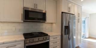 Remodeled Pacific Grove 2-Bedroom with Gourmet Kitchen Gallery 12