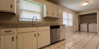 809 Robin Hood Trail Gallery 4