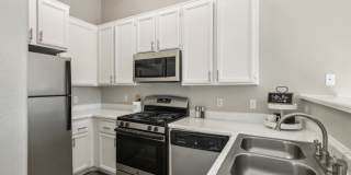 Sedona at Lone Mountain Apartments Gallery 26