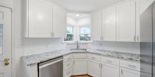 Stunning Updated One Story Home in Popular Brookside of Midtown Tulsa Gallery 8