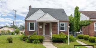 OPEN HOUSE- 3/16! 3:45PM-4:15PM!Amazing 3 Bedroom 1 Bathroom - $1,375.00 Gallery 1