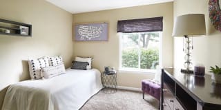 Willowdale Crossing Gallery 7