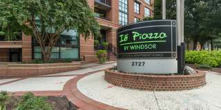 IO Piazza by Windsor Gallery 9