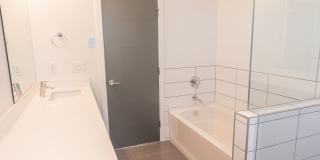 3bd/3.25ba Seattle Home Gallery 17