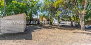 233 W 400 N Gallery 13