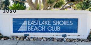 Beautiful Single-Level Condo in Eastlake Shores – Available Now! Gallery 1