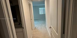 585 NW 11th Ave Gallery 19