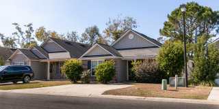 Patriots Place Gallery 18