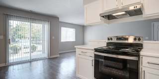 Colonial Village Gallery 14