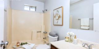 553 West Rio Salado Parkway Gallery 4