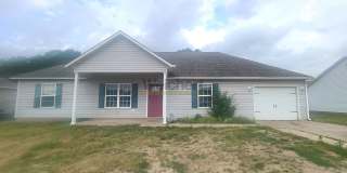 3bed/2bath house with garage Gallery 1