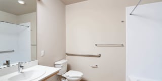Square One Apartments Gallery 19