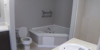 3 beds 2 bath property in Atlanta!! -- Security Deposit is NEGOTIABLE! Gallery 13