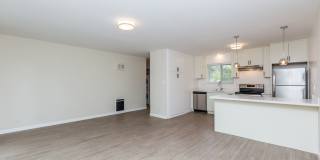 472 Jean Street Gallery 6