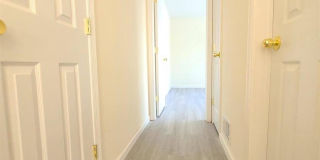 261 Wood Avenue Gallery 7