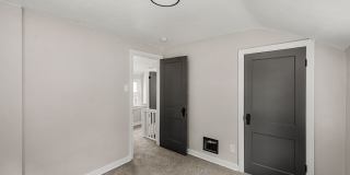 Stunning 2 bedroom home in Penn Avenue available June 1! Gallery 13